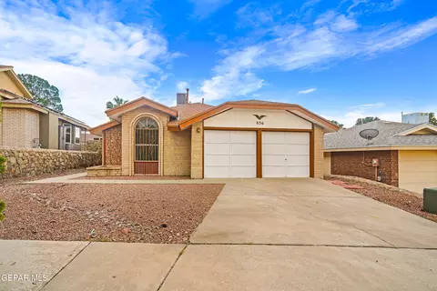 636 Abington Dr, El Paso, TX 79912