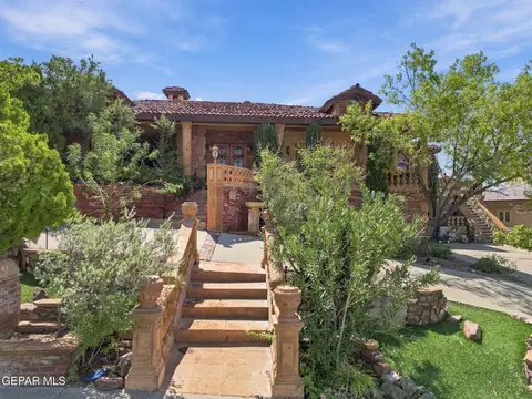 112 Camino Penasco Ln, El Paso, TX 79912