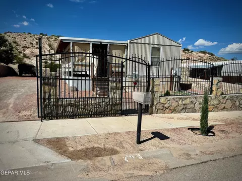 314 Rio Grande Dr, Sunland Park, NM 88063