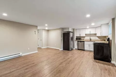 802 15th Ave, Seattle, WA 98122