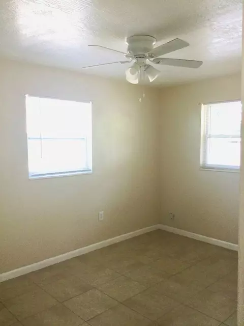 7 Circle Ave, Melbourne, FL 32935 photo 11