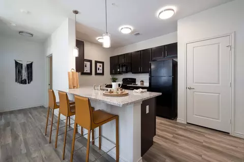 8833 Binz Engleman Rd, Converse, TX 78109 photo 3