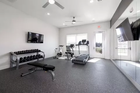 8833 Binz Engleman Rd, Converse, TX 78109 photo 12