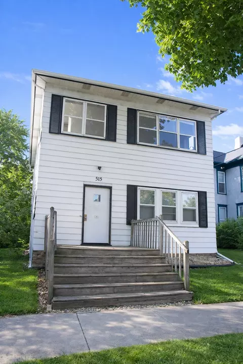 513 8th Ave SE, Minneapolis, MN 55414