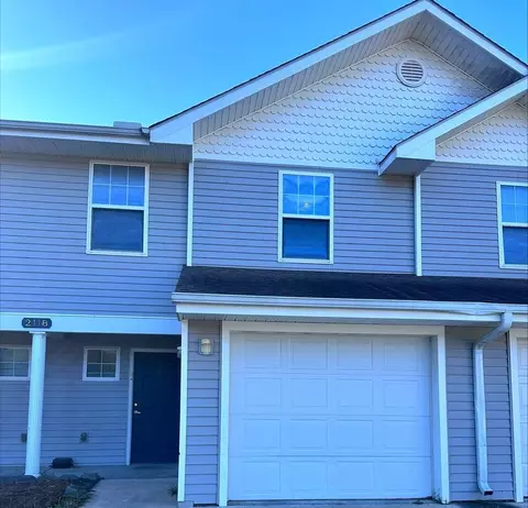 2021 SE Massachusetts Ave, Topeka, KS 66607