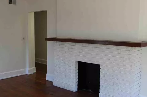 2845 Mayfield Rd, Cleveland Heights, OH 44118