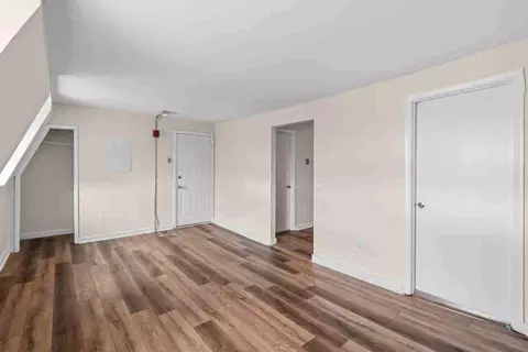 184 Lyman St, Holyoke, MA 01040