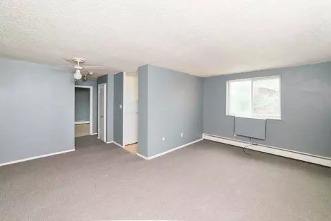 283 Moon Clinton Rd, Carnot-moon, PA 15108