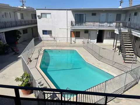 16950 Blackhawk St, Los Angeles, CA 91344