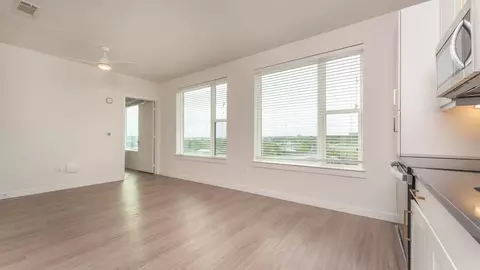 411 W Commerce St, Dallas, TX 75208 photo 29