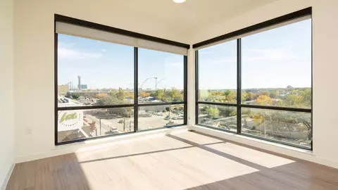 411 W Commerce St, Dallas, TX 75208 photo 25