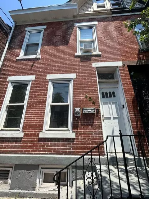454 W Hanover St, Trenton, NJ 08618