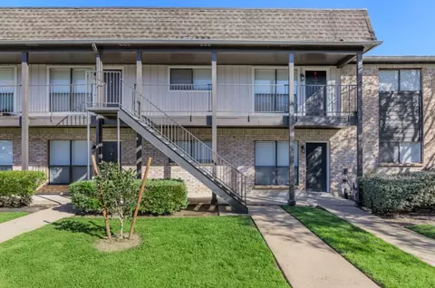 1111 Queens Rd, Pasadena, TX 77502