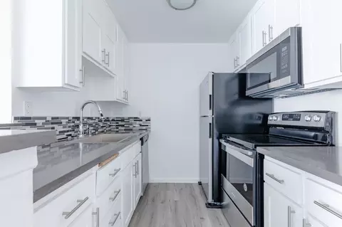 300 W Avenue 37, Los Angeles, CA 90065 photo 2