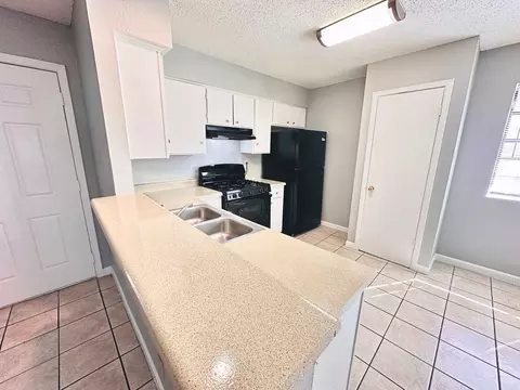 9808 Roxanna Dr, Austin, TX 78748 photo 26