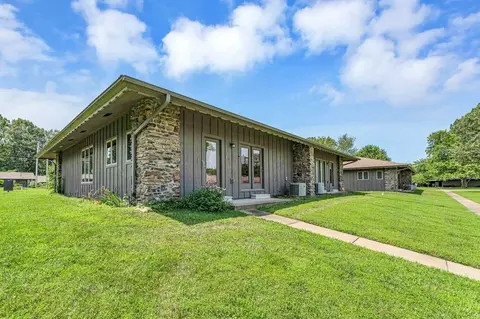 3700 E Cherry St, Springfield, MO 65809