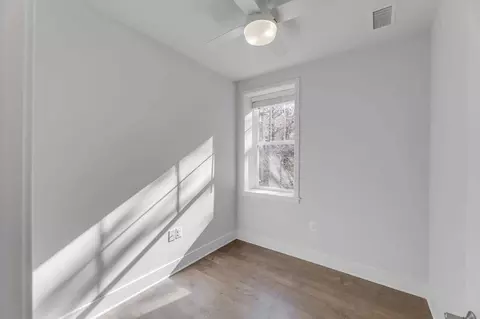 2201 40th Pl NW, Washington, DC 20007