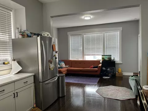 3962 W Grand Ave, Chicago, IL 60651