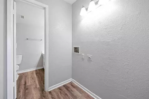 1601 Regency Ct, Arlington, TX 76010 photo 6