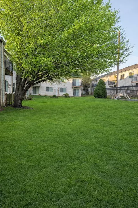 2800 SE 1st St, Gresham, OR 97080 photo 3