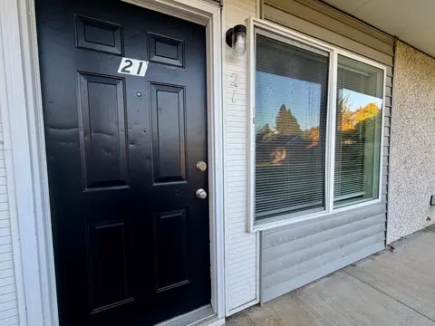 4529 NE Killingsworth St, Portland, OR 97218
