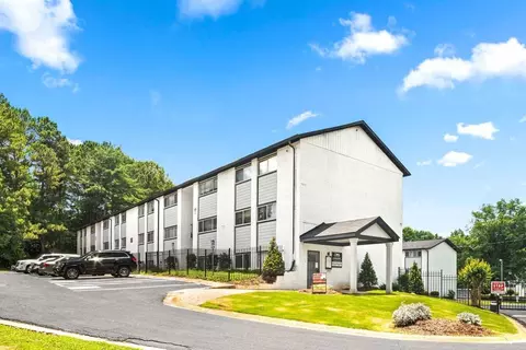 4371 Glenwood Rd, Decatur, GA 30032