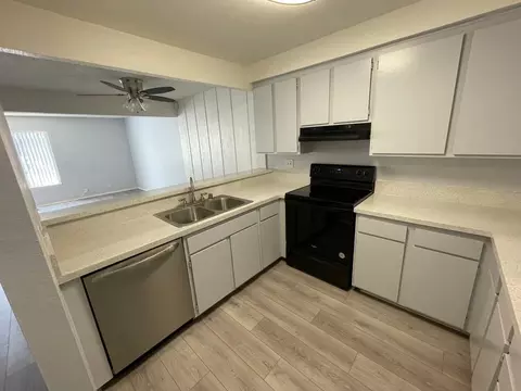 2001 N Derek Dr, Fullerton, CA 92831 photo 8