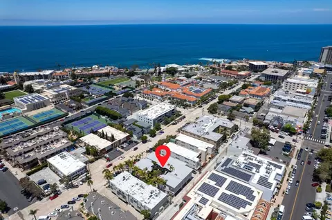 7601 Eads Ave, San Diego, CA 92037