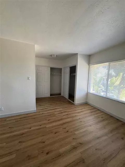 5505 Ackerfield Ave, Long Beach, CA 90805 photo 2
