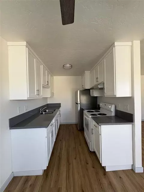 5505 Ackerfield Ave, Long Beach, CA 90805 photo 8