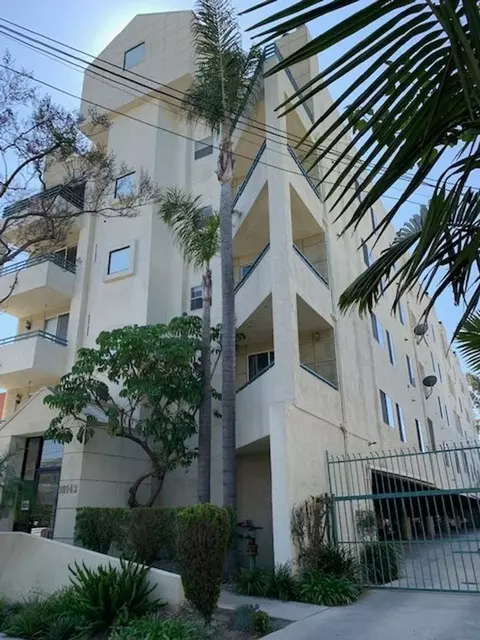 10142 National Blvd, Los Angeles, CA 90034