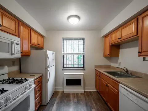 5540 5th Ave, Pittsburgh, PA 15232