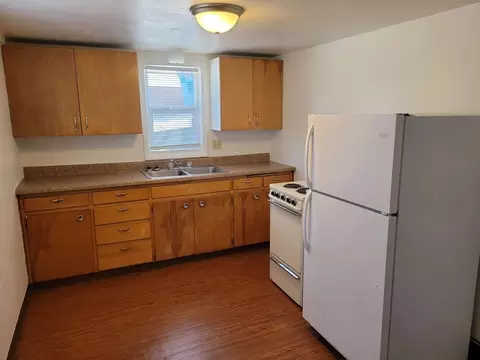1108 And 1110 S Bahnson Ave #1104-1108, Sioux Falls, SD 57103