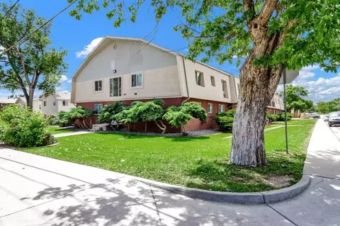 6087 Wadsworth Blvd, Arvada, CO 80003