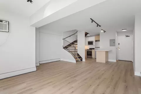 6166 N Sheridan Rd, Chicago, IL 60660 photo 16