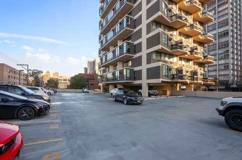 6166 N Sheridan Rd, Chicago, IL 60660 photo 7