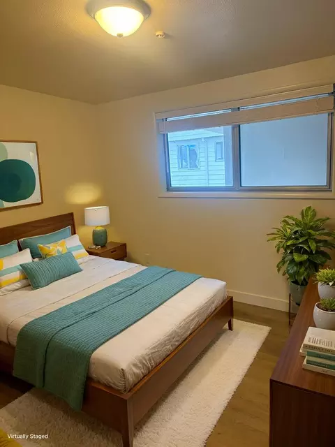 309 W C St, Rainier, OR 97048