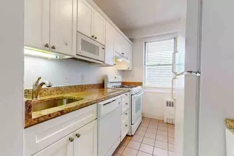 665 S Skinker Blvd, Saint Louis, MO 63105
