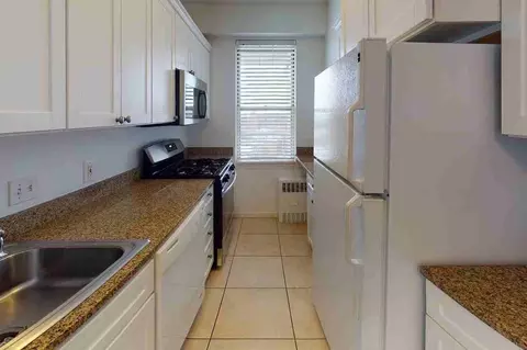 665 S Skinker Blvd, Saint Louis, MO 63105