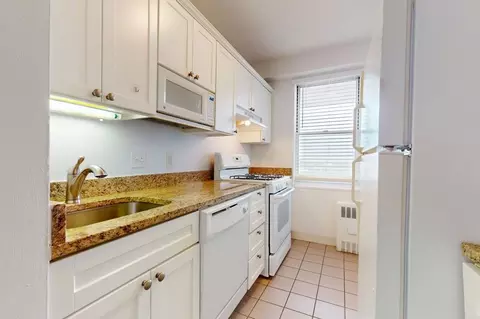 665 S Skinker Blvd, Saint Louis, MO 63105