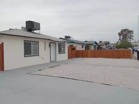 532 N 9th St, Las Vegas, NV 89101