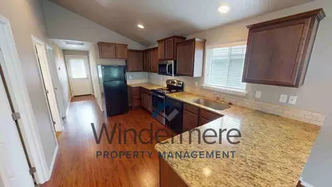 202 Chinook Loop, Walla Walla, WA 99362 photo 3