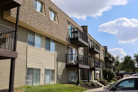 806 N 34th St, Council Bluffs, IA 51501