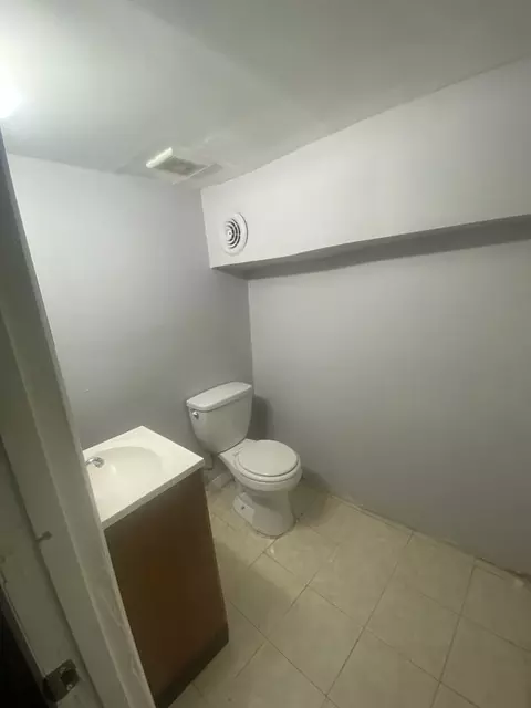 2572 Mcculloh St, Baltimore, MD 21217 photo 15