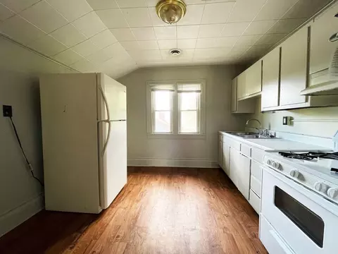 2418 E Memorial Dr, Muncie, IN 47302