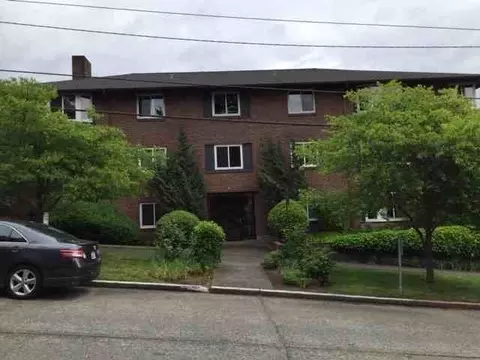 1212 5th Ave N, Seattle, WA 98109