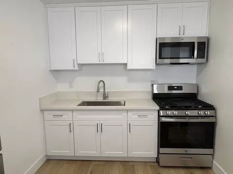 1131 E Washington Blvd, Los Angeles, CA 90021