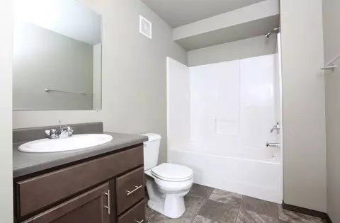 4013 W Mary Jo Pl, Sioux Falls, SD 57108 photo 15