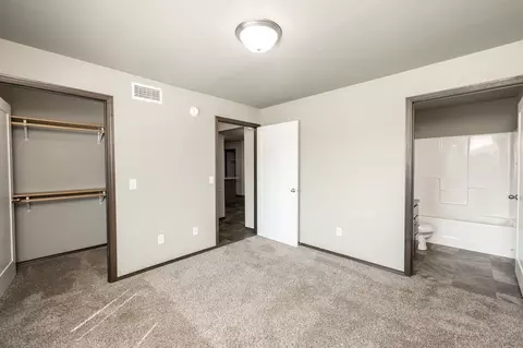 4013 W Mary Jo Pl, Sioux Falls, SD 57108 photo 26