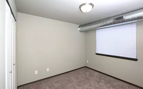 4013 W Mary Jo Pl, Sioux Falls, SD 57108 photo 14